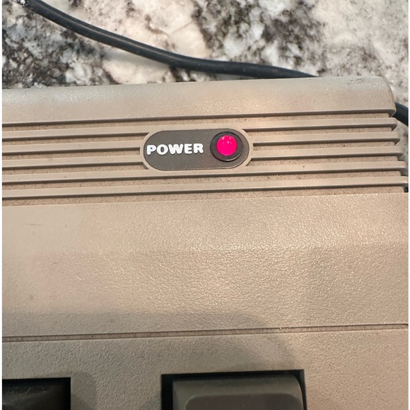 Original 80’s Commodore 64 - Picture 10 of 15